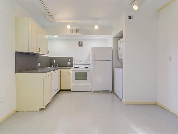 5th image of 1516 Bonnie Brae St #1/2