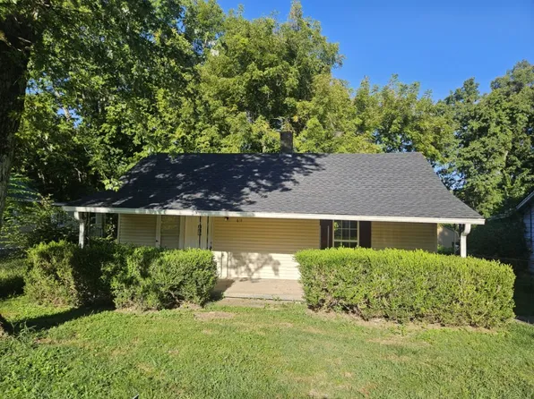 611 Smith St, Springfield, TN 37172