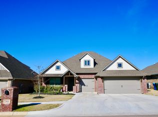2901 Oak Hill Ave, Edmond, OK 73034