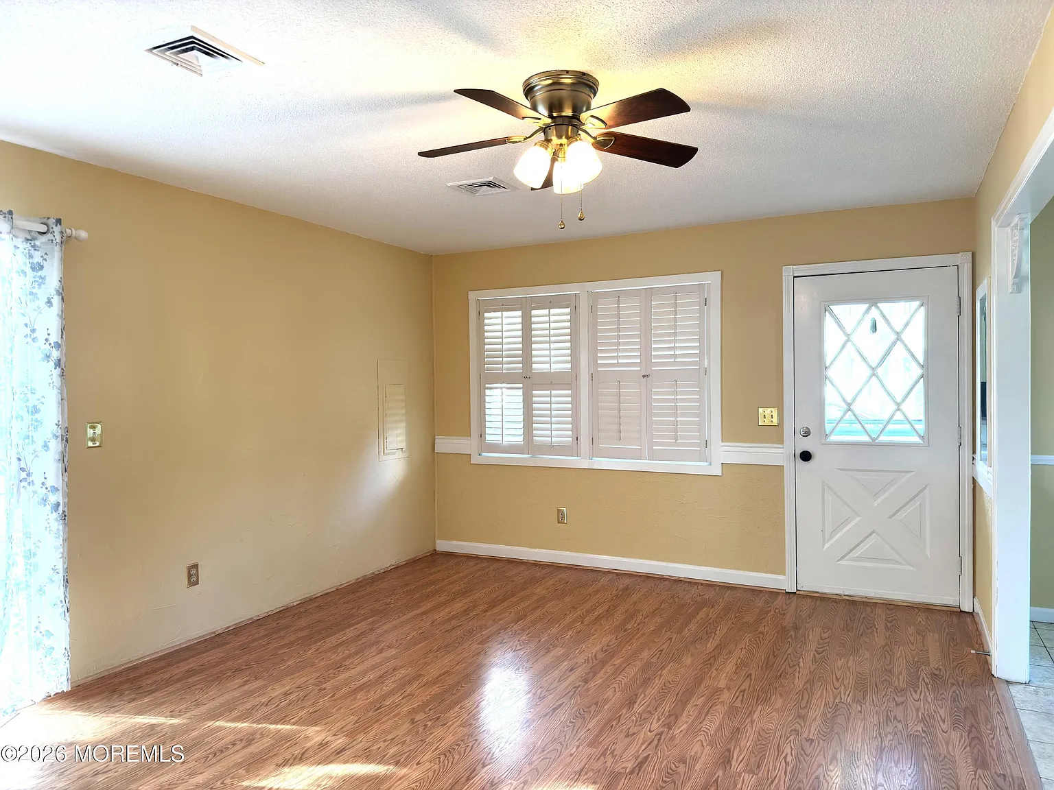 3 bed, 1080 sqft, $2,895 — Photo 3