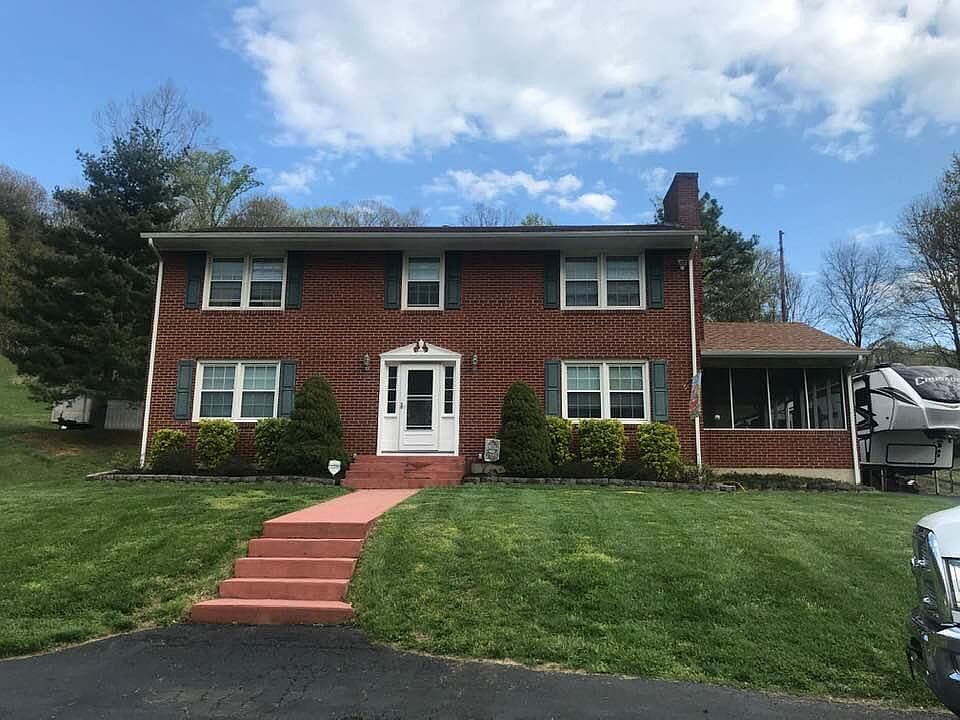 1st image of 316 Chestnut Mountain Dr