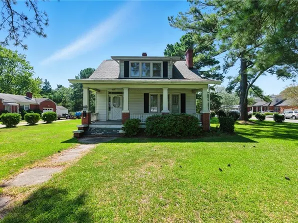 208 Little Florida Rd, Poquoson, VA 23662