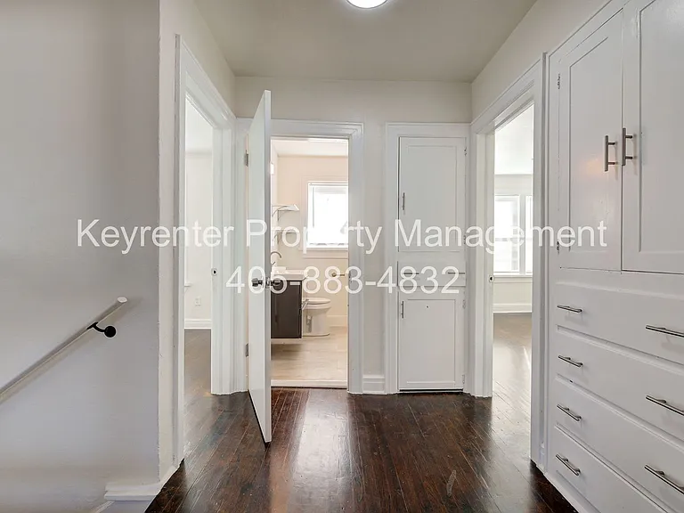 N Gatewood Ave Duplex — Photo 22