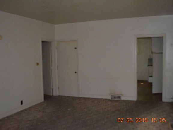 5th image of 1258 Union Ave