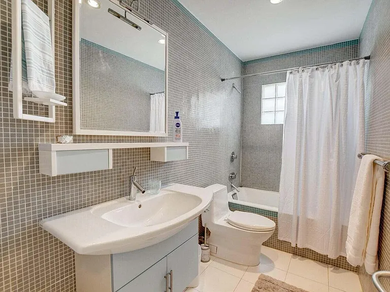 2700 Spanish River Rd — Photo 13