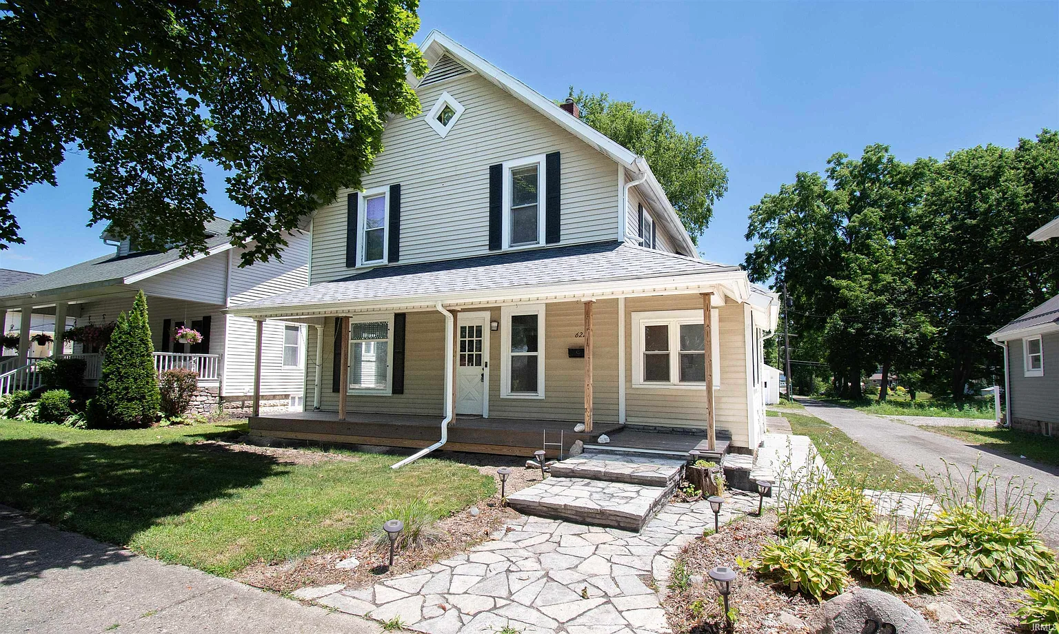 622 N Riley St photo 1