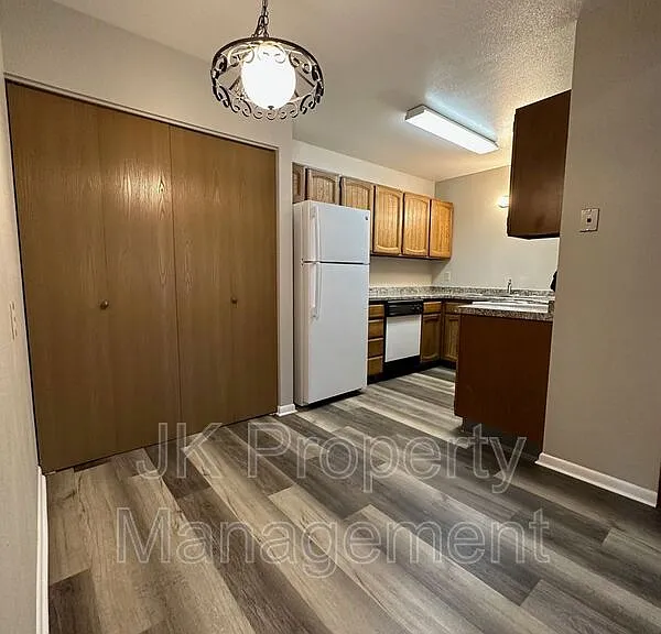 401 50th St S #3 — Photo 13