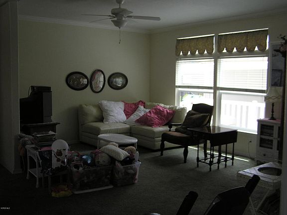 4th image of 182 Palm Dr