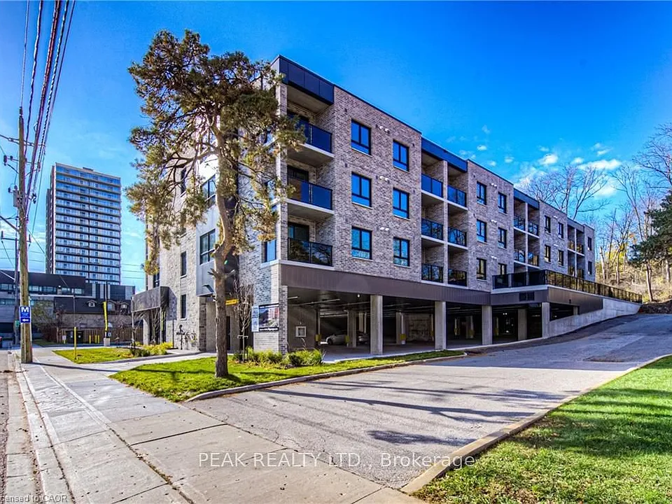 30 George St S