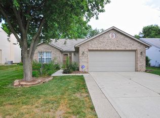 8914 Glass Chimney Ln, Fishers, IN 46037