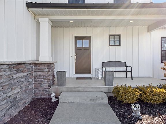 4th image of 6610 Alward Dr