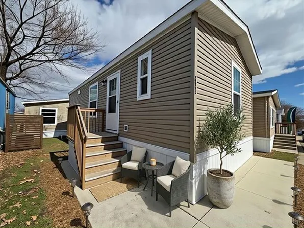 253 Bunting Ln #253, Madison, WI 53704