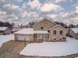 6258 Phaeton Dr, Rockford, IL 61108