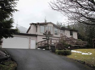 1714 Edgecumbe Dr, Sitka, AK 99835
