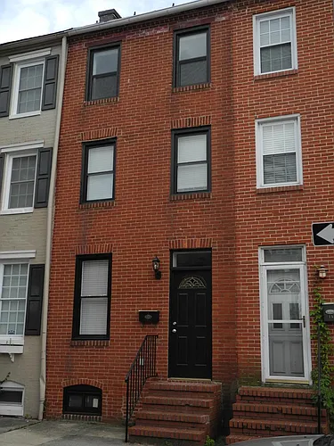 13 W West St Photo 1