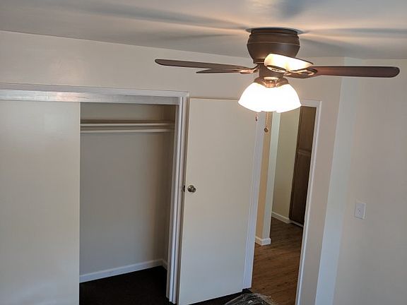 3rd image of 4433 1/2 Elizabeth St