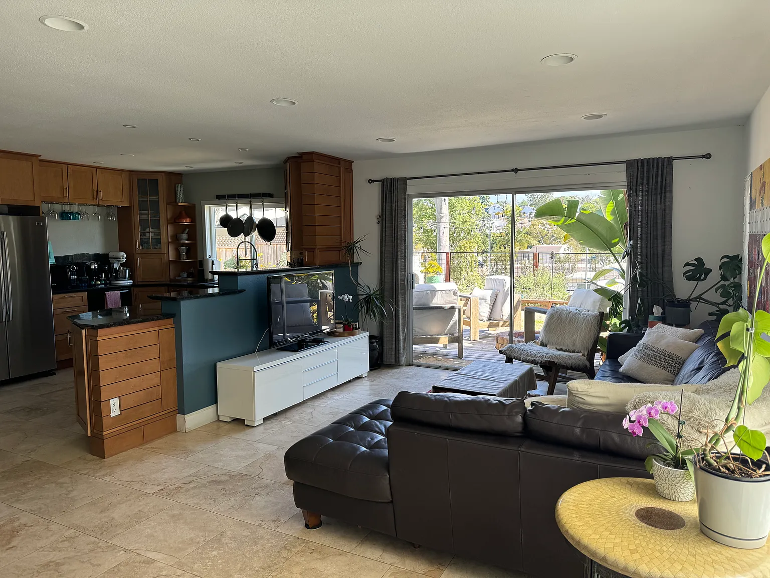2 bed, 955 sqft, $4,600 — Photo 4