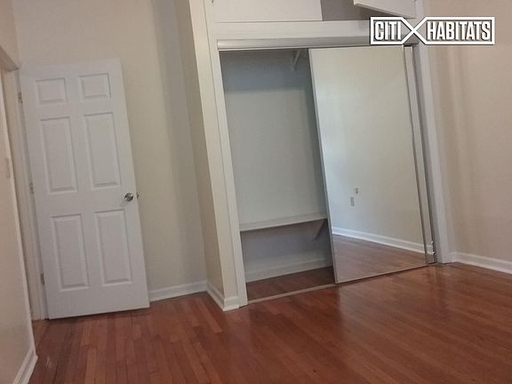 4th image of 35 Central Park N APT 6F