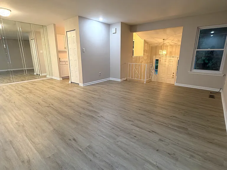 11720 Kelvin Ave — Photo 3