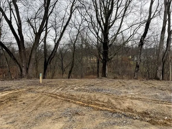 4 Treadstone Ln, Zelienople, PA 16063