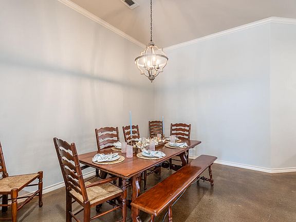 5th image of 5712 Carmel Ct