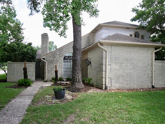 4th image of 13832 Paradise Valley Dr