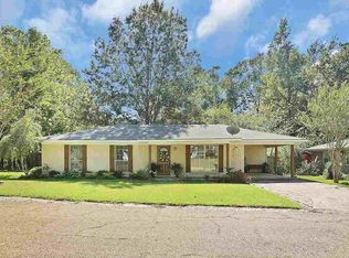 12 Pinelawn Dr, Brandon, MS 39042