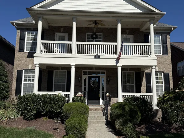 352 Pennystone Cir, Franklin, TN 37067