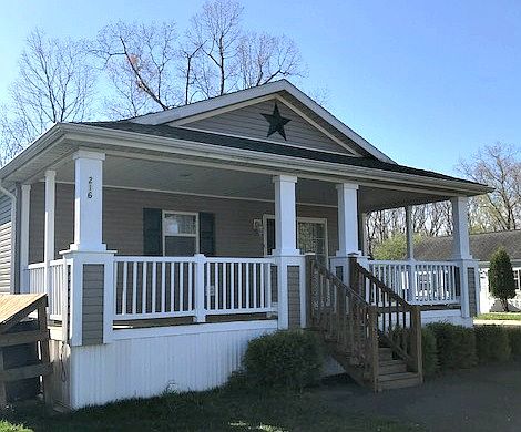2nd image of 3202 N Sherman Dr