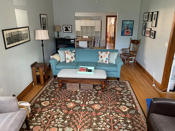 4th image of 2535 W Gunnison St #2