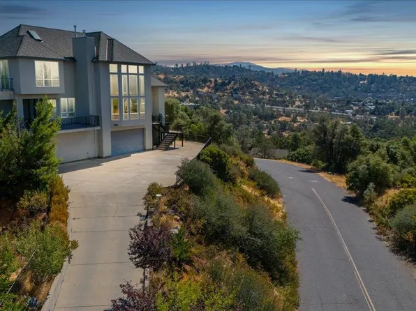 17000 Red Heather Dr, Sonora, CA 95370