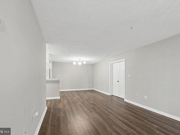 4th image of 550 Kennington Rd #550