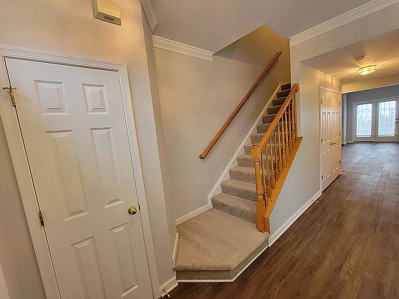 3rd image of 1444 Olde Sage Ct