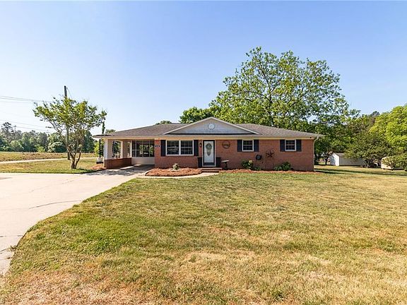 2nd image of 230 Hill Ln