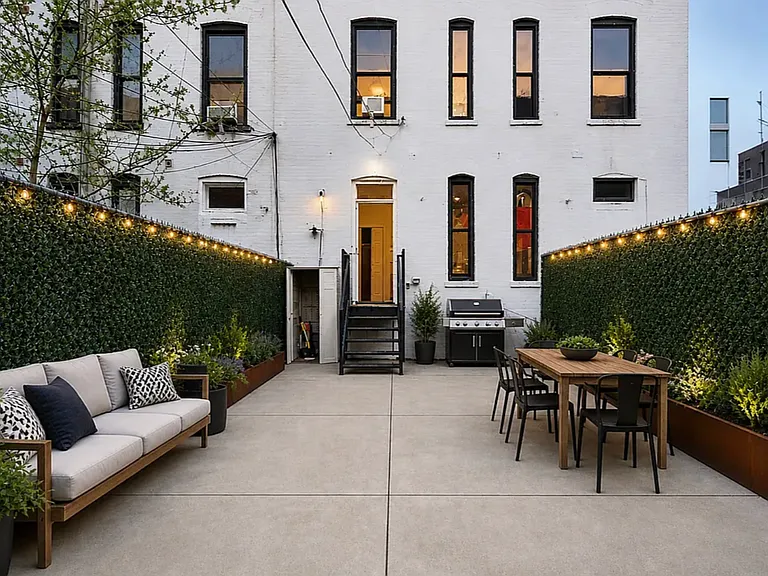 566 Baltic St #1 — Photo 1