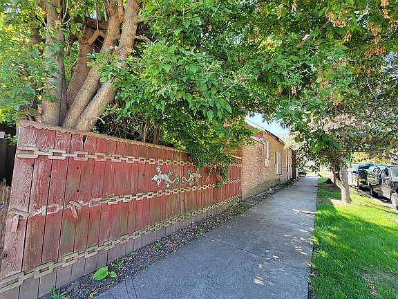 2nd image of 3355 N Oketo Ave
