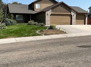 2560 N Springtime Ave, Meridian, ID 83646