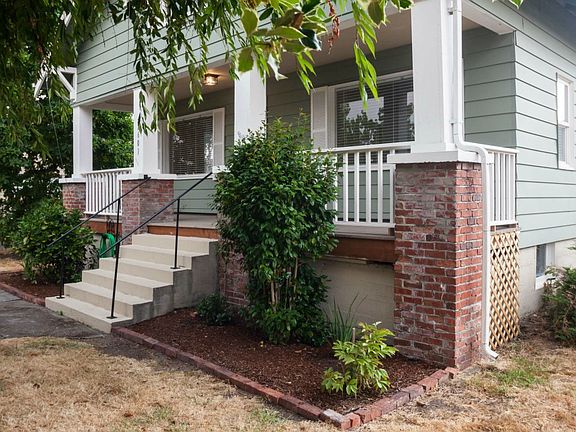 2nd image of 2601 54th Ave E