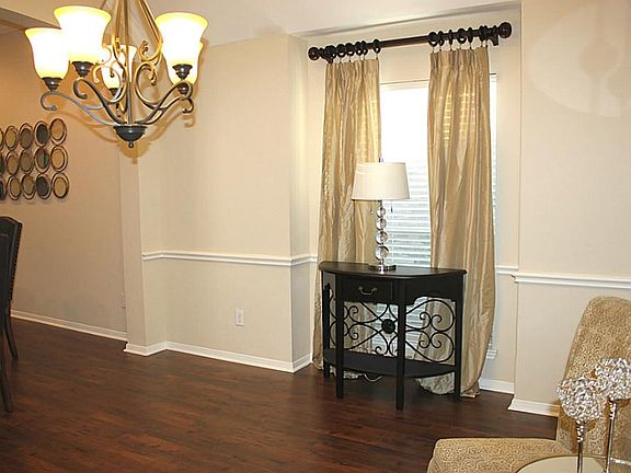 3rd image of 4602 Connies Court Ln