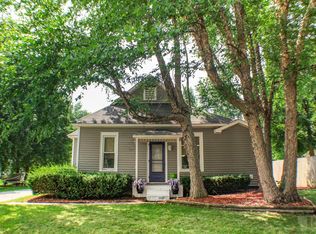 1312 7th Ave E, Oskaloosa, IA 52577