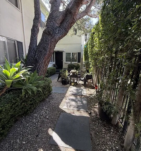 4084 Creed Ave #1/2 — Photo 2