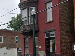542 1st St #2, Troy, NY 12180
