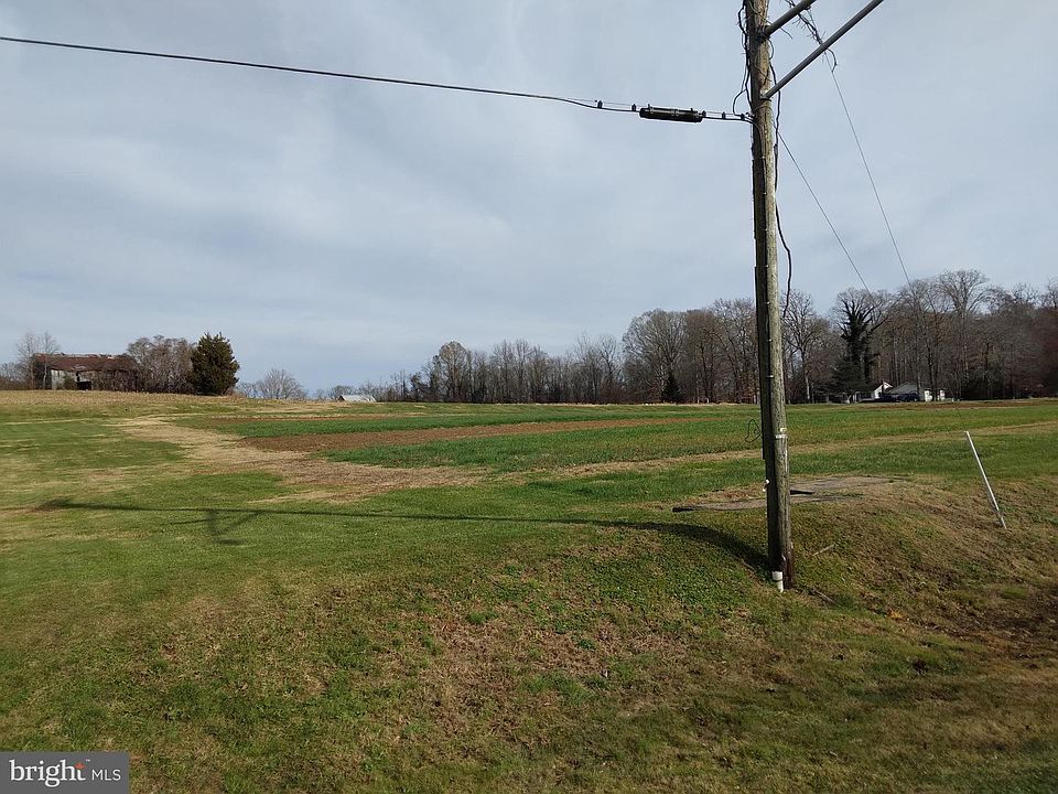2nd image of 160 E Chesapeake Beach Rd