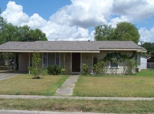 1102 E Warren Ave, Kingsville, TX 78363