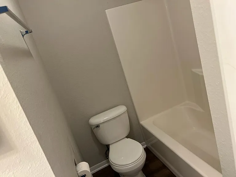 1412 Avenue C — Photo 19