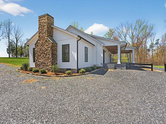 5th image of 3162 Oak Hill Rd