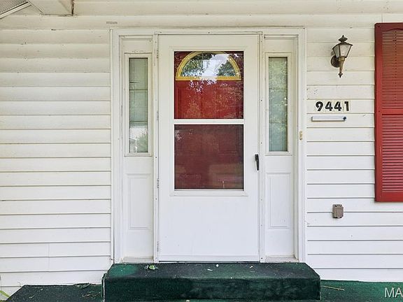 4th image of 9441 Joy Dr