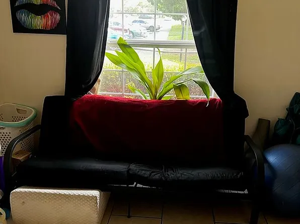 8580 9th Way N APT A, Saint Petersburg, FL 33702