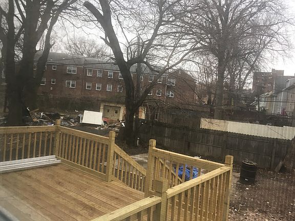 5th image of 37 Washington Ter