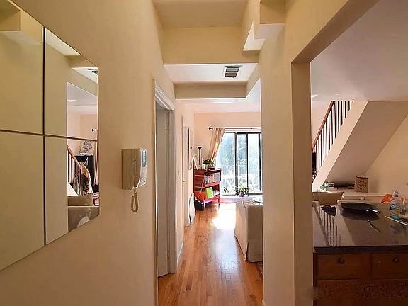 2nd image of 162 Orchard St #6